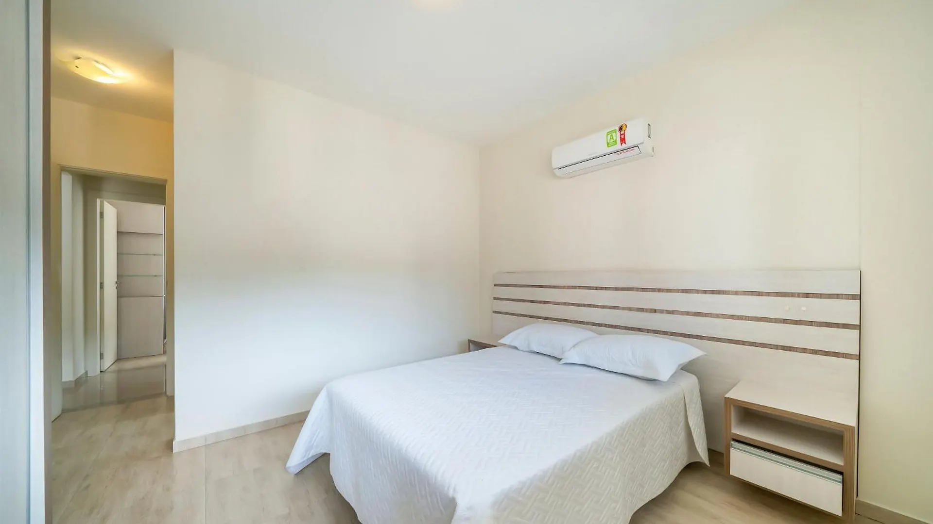 Aluguel Apartamento 2 Quartos - Bombas Apartment